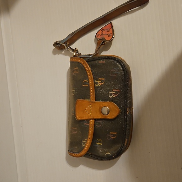 Dooney & Bourke Vintage Y2K Heart Rainbow Monogram Wristlet Clutch - Picture 2 of 8